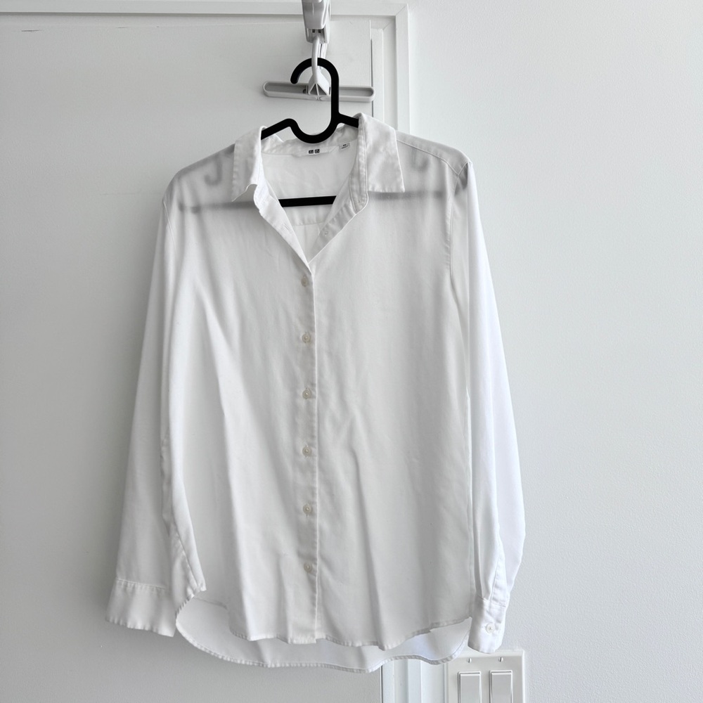 Uniqlo shirt